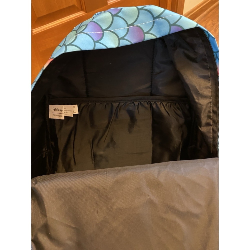 Loungefly Holographic Disney Little Mermaid Ariel Iridescent Shell Backpack - Picture 11 of 11